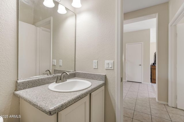 9025 S 6TH Street, Phoenix, AZ 85042