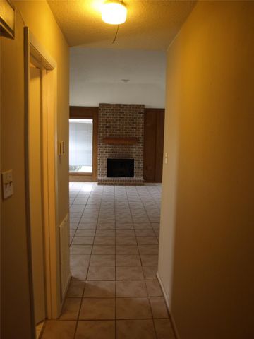 10806 Lynbrook Drive b, Houston, TX 77042