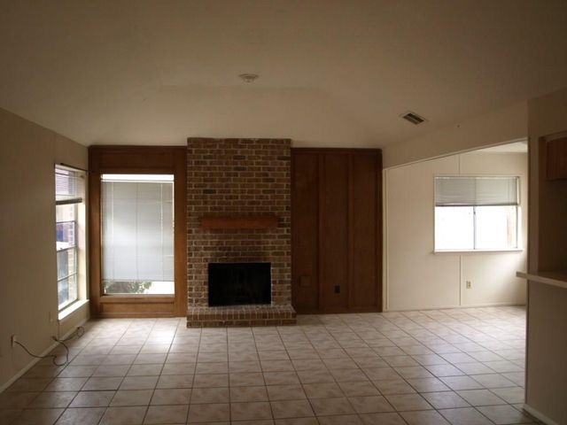 10806 Lynbrook Drive b, Houston, TX 77042