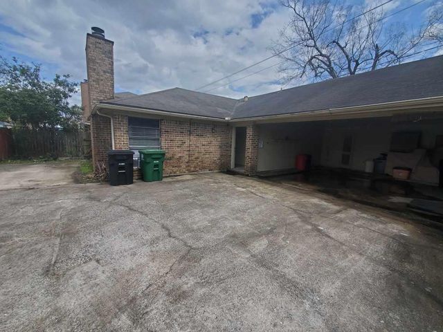 10806 Lynbrook Drive b, Houston, TX 77042