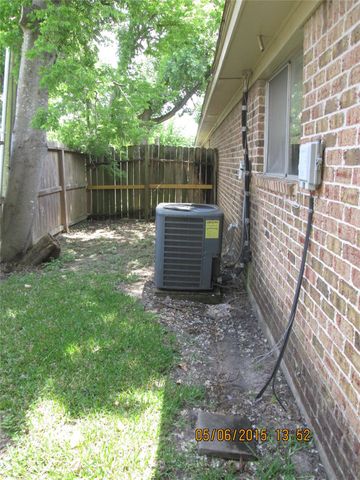 10806 Lynbrook Drive b, Houston, TX 77042