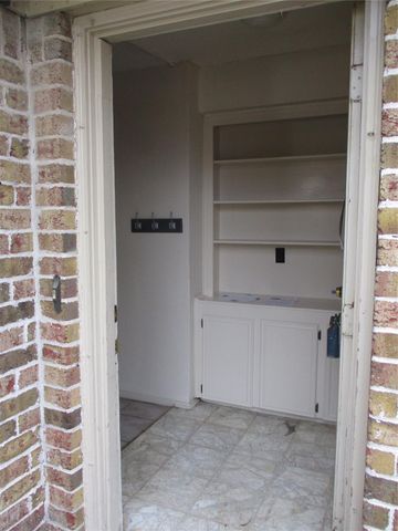 10806 Lynbrook Drive b, Houston, TX 77042