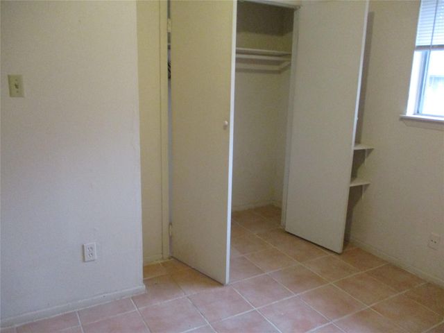 10806 Lynbrook Drive b, Houston, TX 77042