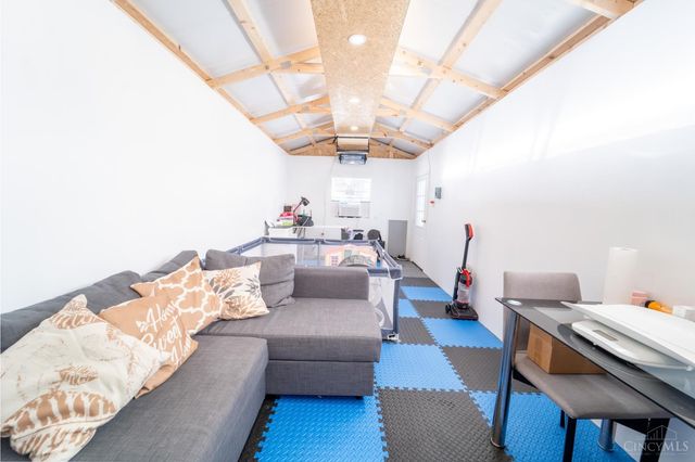 2617 Chesterhill Dr, Colerain Twp, OH 45231