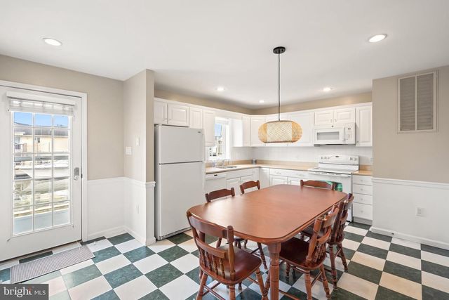 262 EVERGREEN DR, Bayville, NJ 08721
