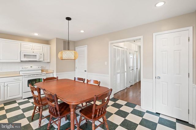 262 EVERGREEN DR, Bayville, NJ 08721