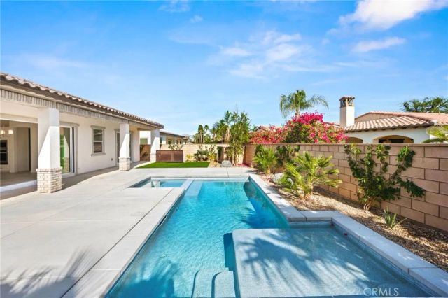 51952 Marquis Lane, La Quinta, CA 92253