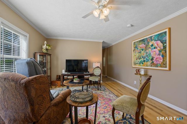 20 Oak Road, Southington, CT 06489