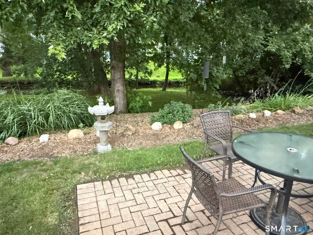 20 Oak Road, Southington, CT 06489