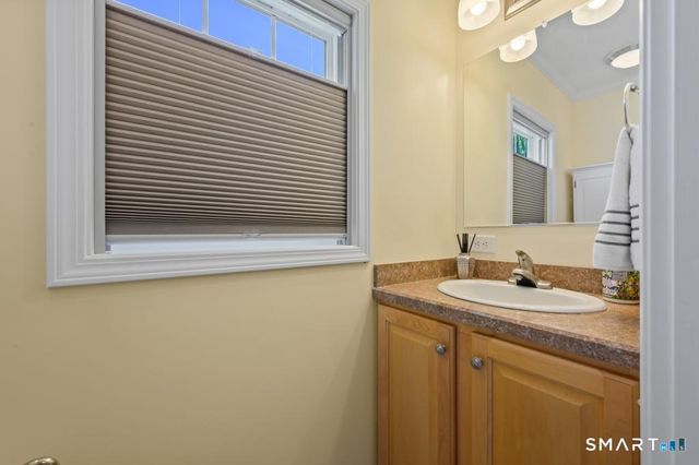 20 Oak Road, Southington, CT 06489