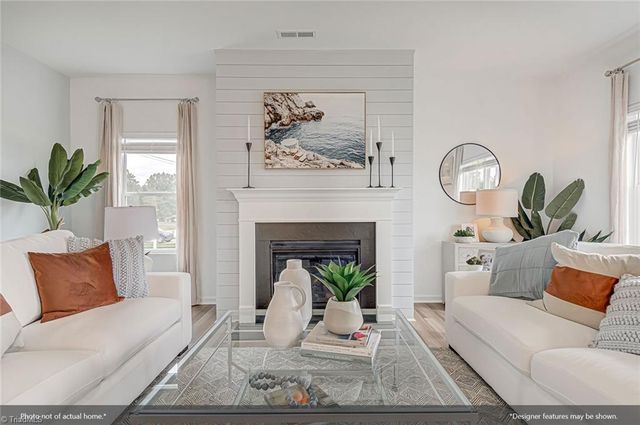 4736 Bell West Drive, Kernersville, NC 27284