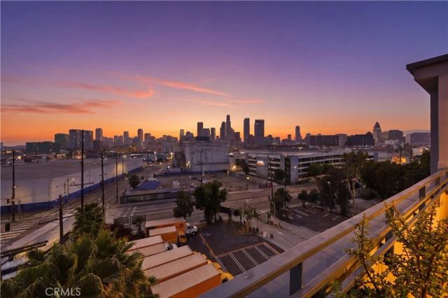 825 E 4th 101, Los Angeles, CA 90013