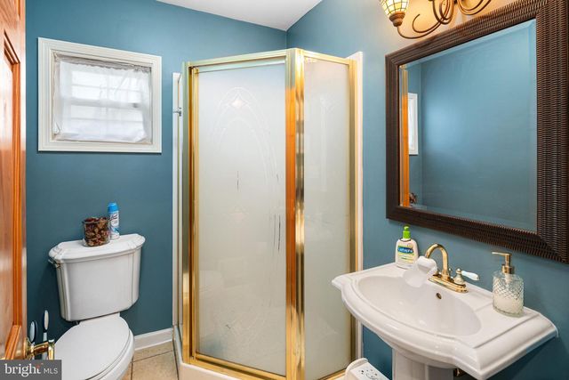 105 E NARBERTH TER, Collingswood, NJ 08108