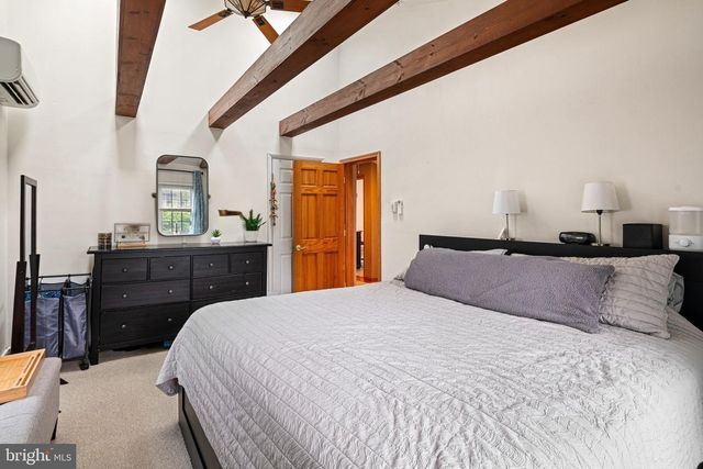 105 E NARBERTH TER, Collingswood, NJ 08108