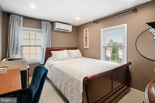 105 E NARBERTH TER, Collingswood, NJ 08108