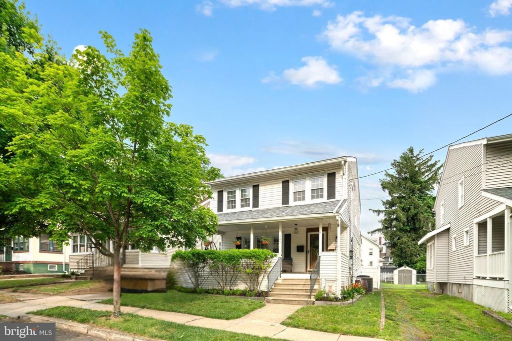105 E NARBERTH TER, Collingswood, NJ 08108