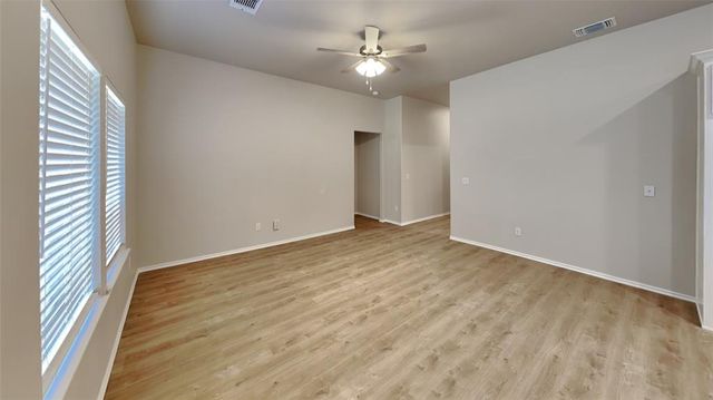 12700 Elba Drive, Yukon, OK 73099
