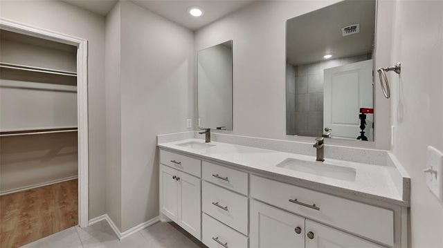 12700 Elba Drive, Yukon, OK 73099