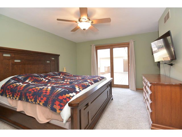 1502 Grosse Point Drive, Middleton, WI 53562