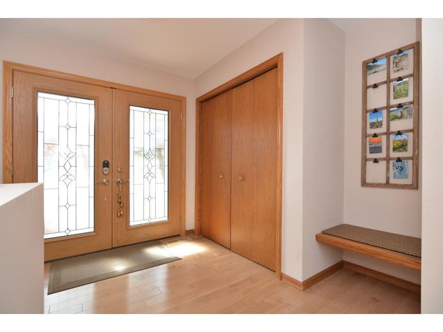 1502 Grosse Point Drive, Middleton, WI 53562