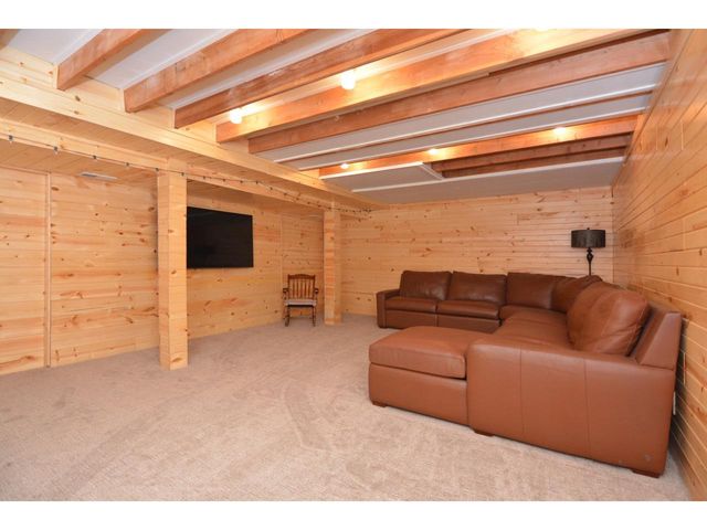 1502 Grosse Point Drive, Middleton, WI 53562