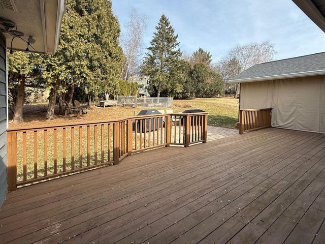 1502 Grosse Point Drive, Middleton, WI 53562
