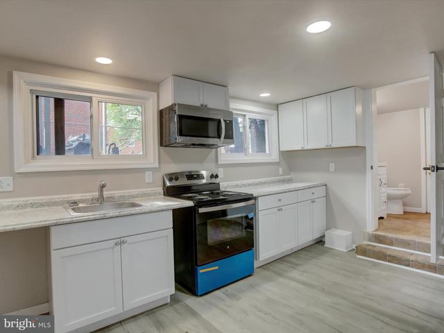 220 N PITT ST, Carlisle, PA 17013