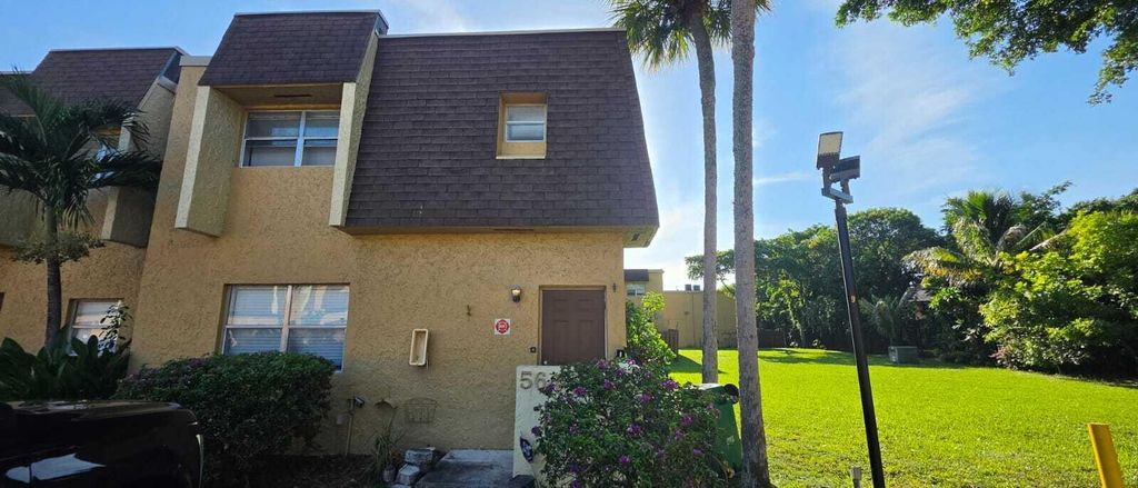 5644 BLUEBERRY Court 11, Lauderhill, FL 33313