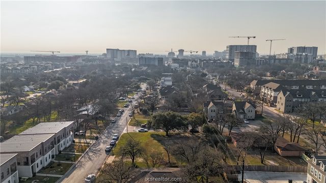 4104 Oaklawn Street, Bryan, TX 77801