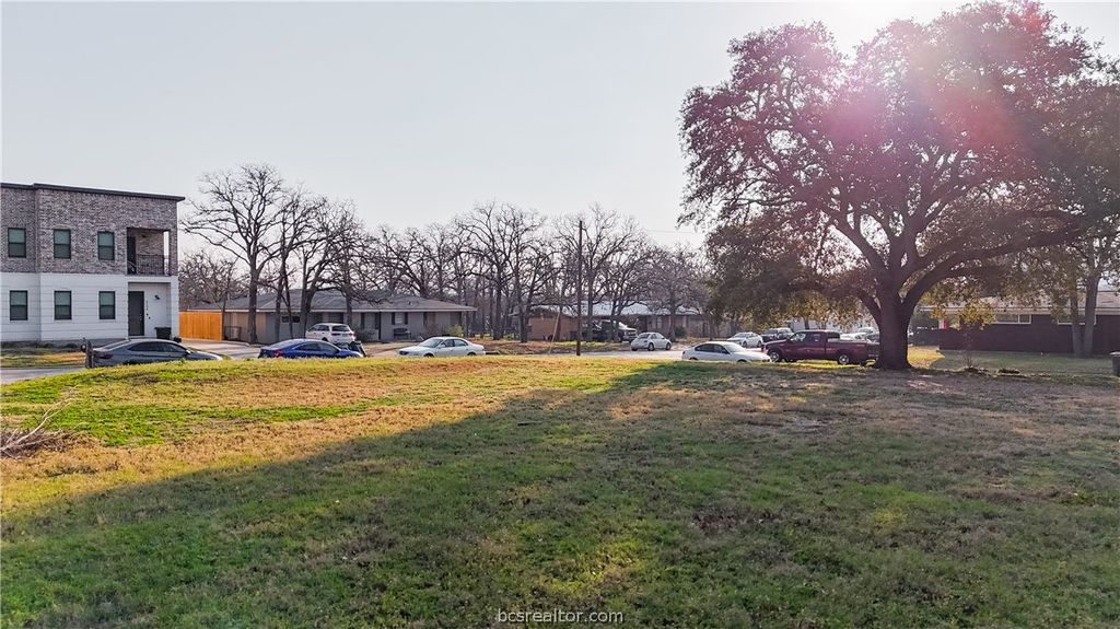 508 and 510 Clay Street Street, Bryan, TX 77801 — photo 2