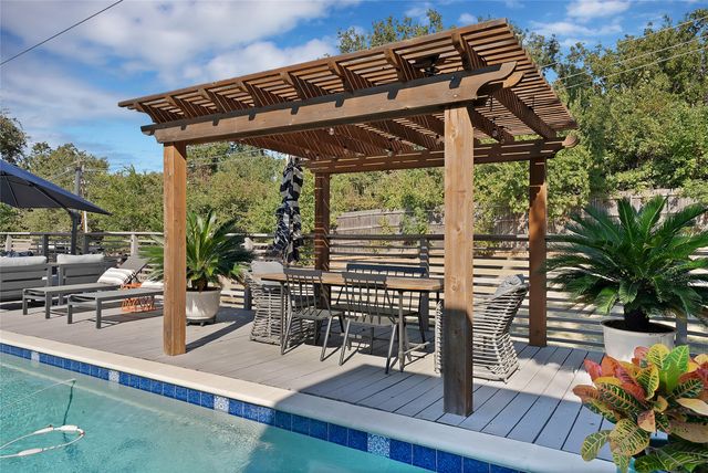 2907 Arbor Oaks Drive, Arlington, TX 76006