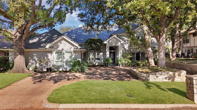 2907 Arbor Oaks Drive, Arlington, TX 76006