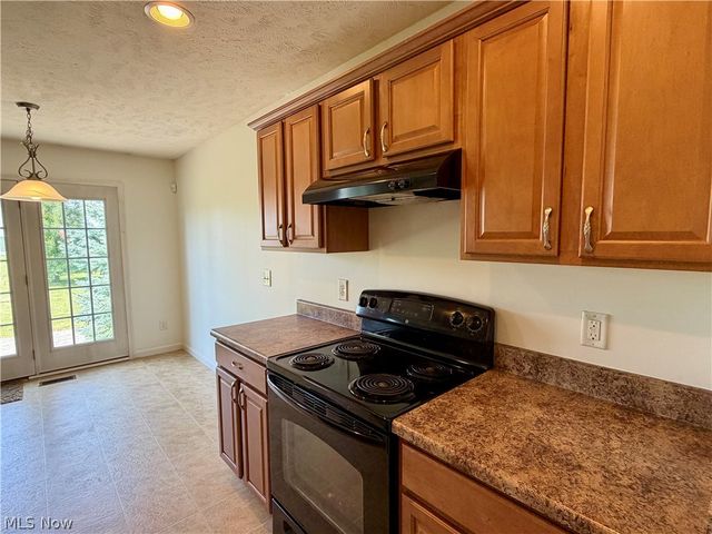 2143 Fowl Road, Elyria, OH 44035