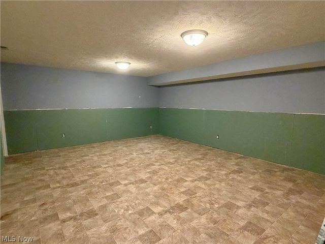 2143 Fowl Road, Elyria, OH 44035