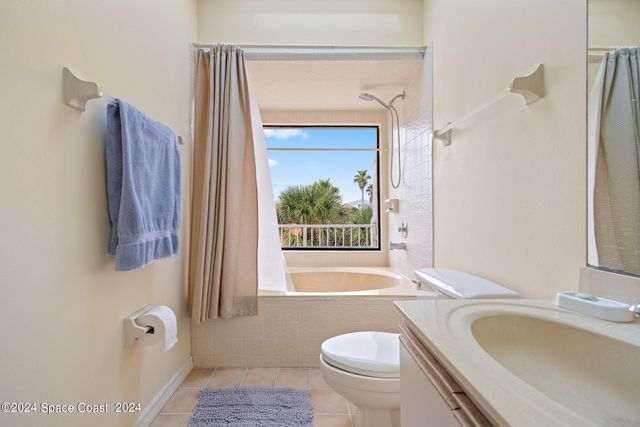 101 La Costa Street B4, Melbourne Beach, FL 32951