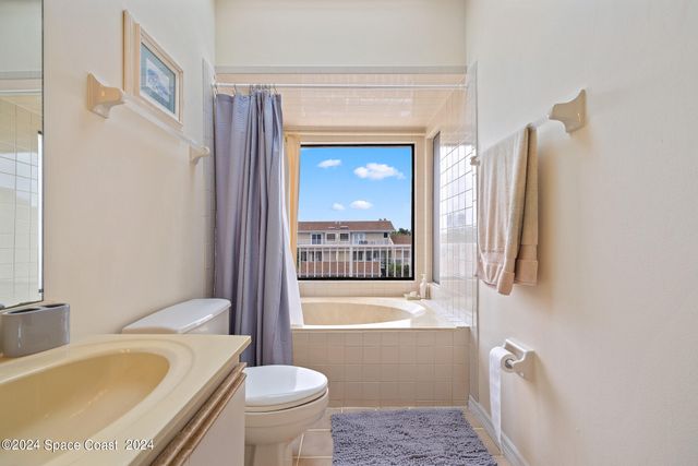 101 La Costa Street B4, Melbourne Beach, FL 32951