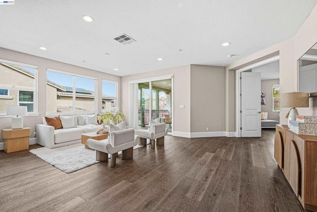 56 Adair Way, Hayward, CA 94542