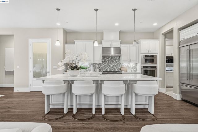 56 Adair Way, Hayward, CA 94542