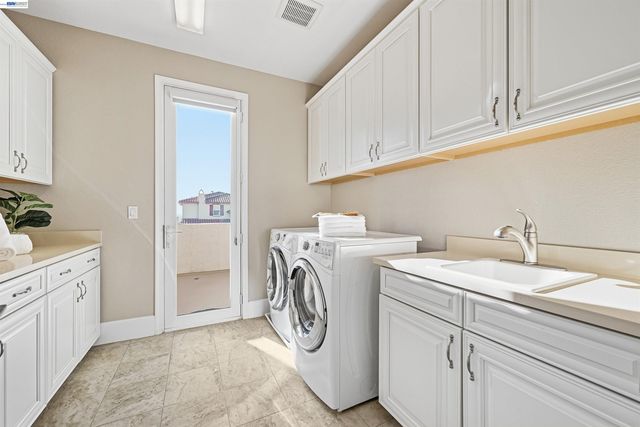 56 Adair Way, Hayward, CA 94542