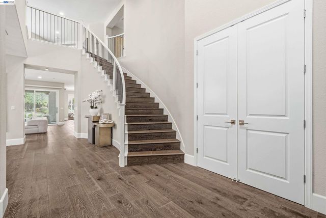 56 Adair Way, Hayward, CA 94542