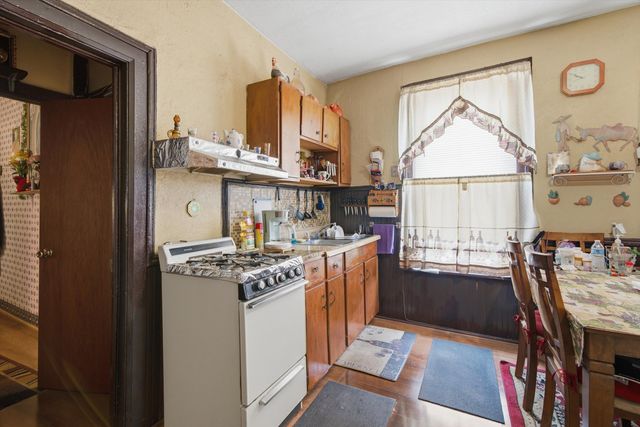 2340 W 21st Place, Chicago, IL 60608