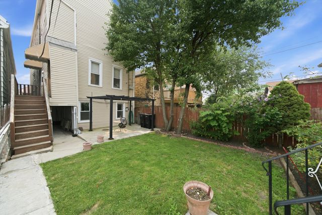 2340 W 21st Place, Chicago, IL 60608