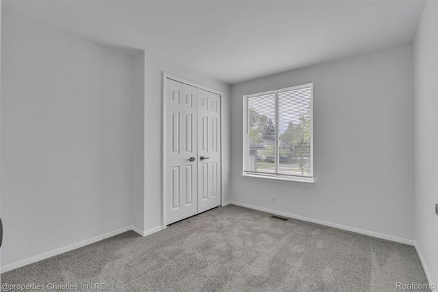 854 Estes Court, Waterford Charter Township, MI 48327