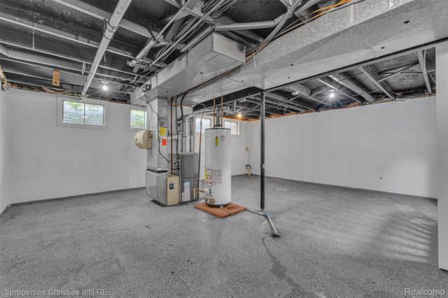 854 Estes Court, Waterford Charter Township, MI 48327