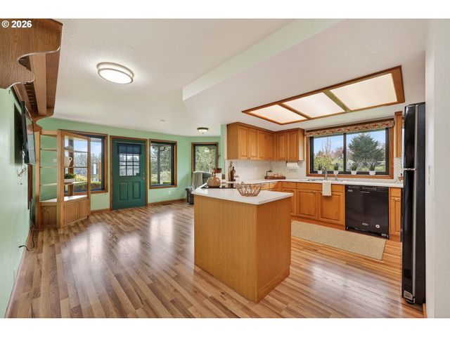 701 Nw 59TH St, Vancouver, WA 98663