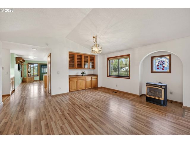 701 Nw 59TH St, Vancouver, WA 98663