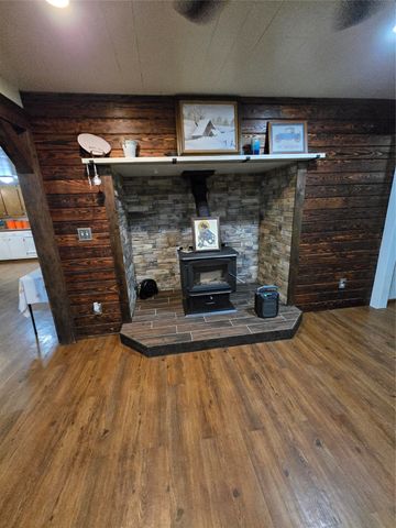 305 S Leon Street, Gustine, TX 76455
