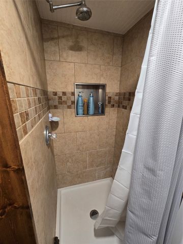 305 S Leon Street, Gustine, TX 76455