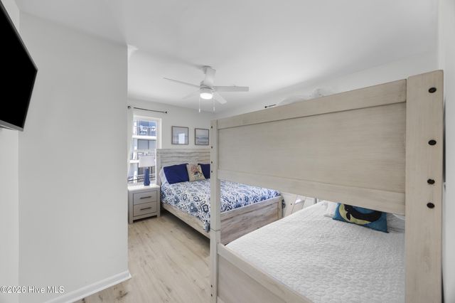 905 Carolina Beach Avenue S, Carolina Beach, NC 28428