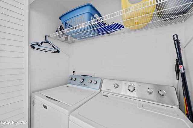 905 Carolina Beach Avenue S, Carolina Beach, NC 28428